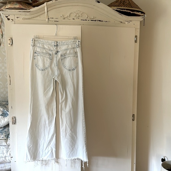 Free People - Picture 3 of 4